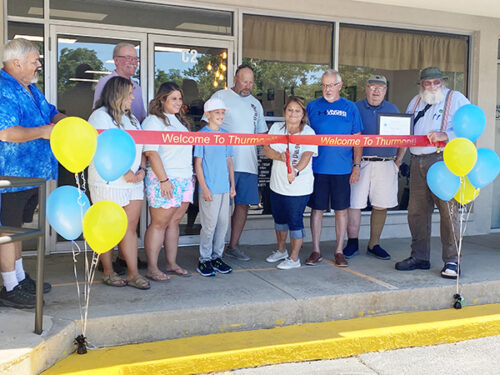 The Catoctin Banner. | Dirty Dawg Opens in Thurmont